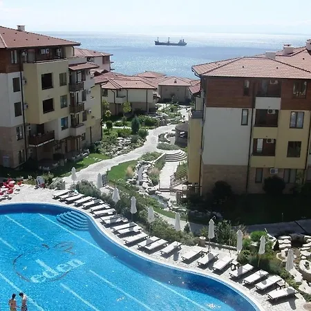 Garden Of Eden, Sea View Apartment, דירה *